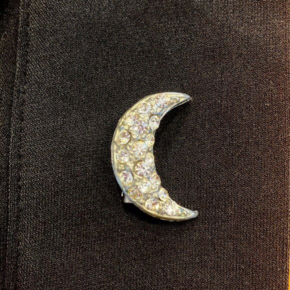 Vintage Crescent Moon Rhinestone Silver Tone Pin - Picture 3 of 6